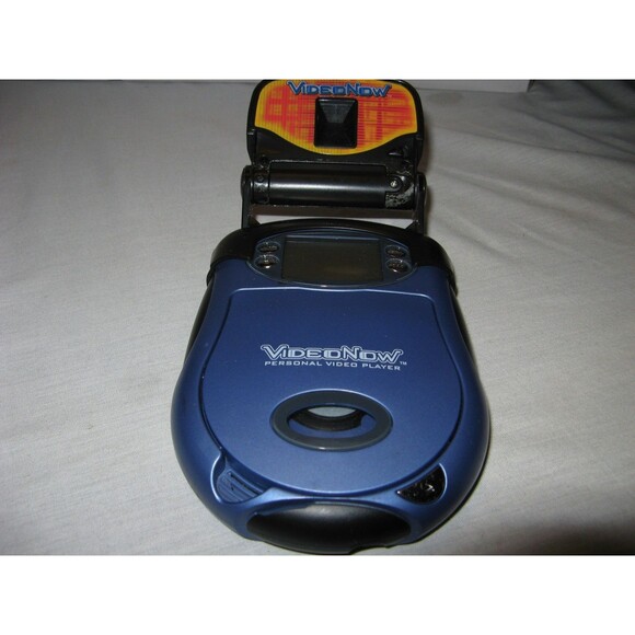 Tiger Electronics Video Now Personal Player Hasbro Blue w Light Attachment WORKS - Picture 2 of 4